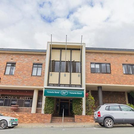 Victoria Hotel Bredasdorp Bagian luar foto